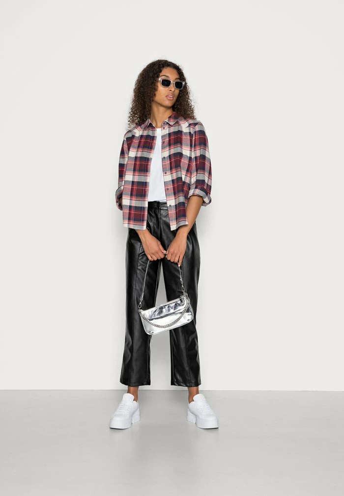 Best Pirce ๐ JDYEAGLE LIFE - Blouse - Cloud Dancer Checks ๐ - Image 2