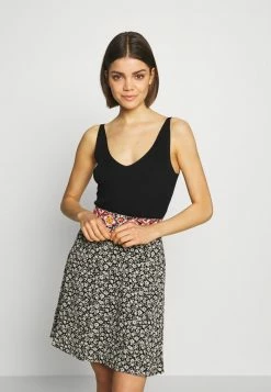 Wholesale ๐งจ JDY NANNA - Top - Black โ๏ธ